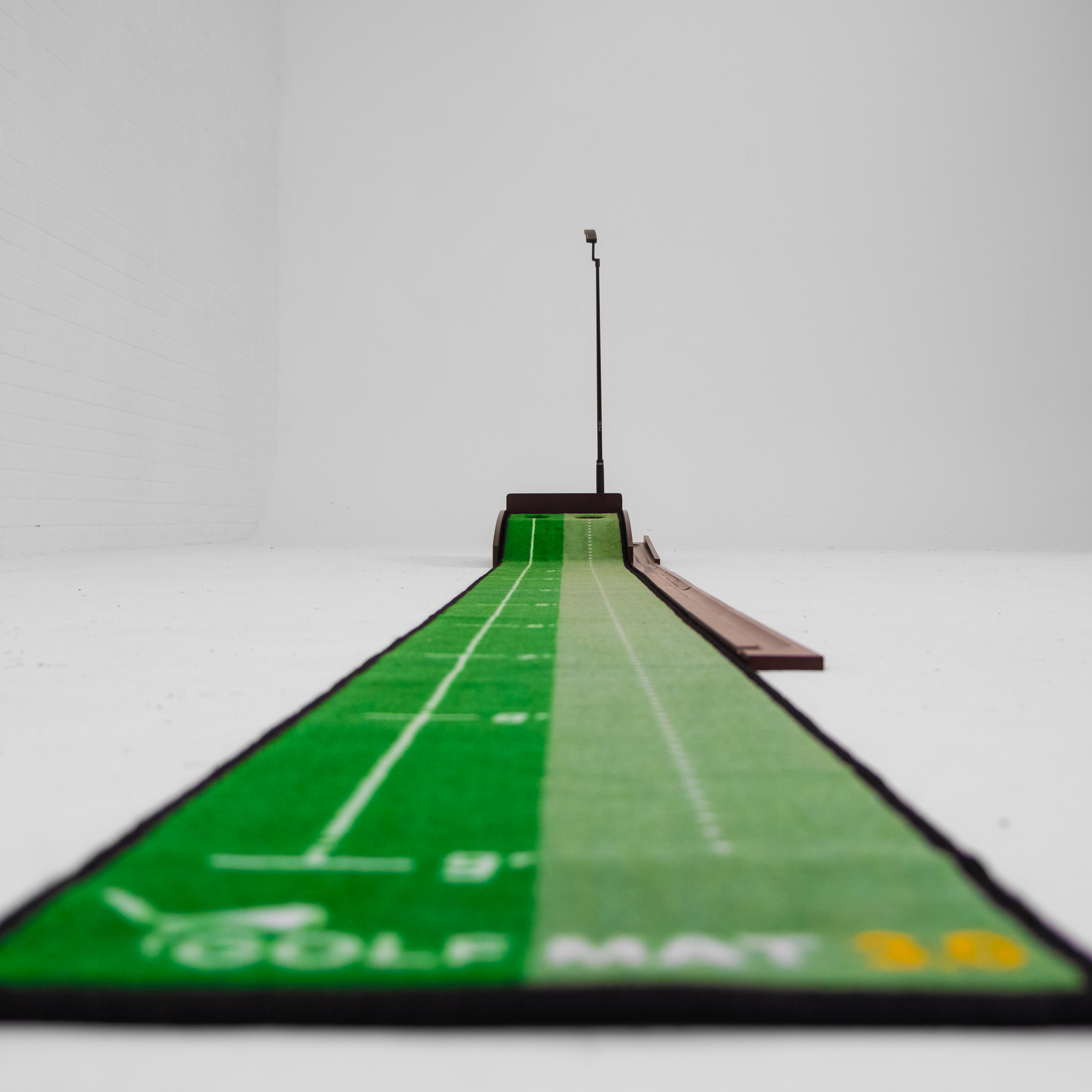 Golfbays Premium Roll Out Return Putting Mat